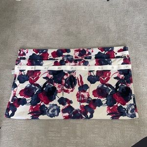 lululemon RARE inky floral vinyasa scarf